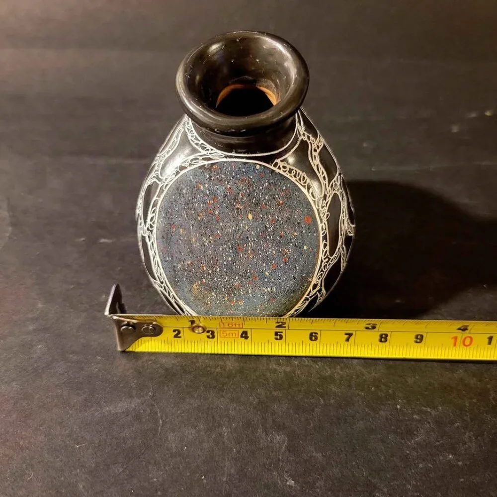 Small Hand-Etched Nicaraguan Art Pottery Vase Signed By Artist